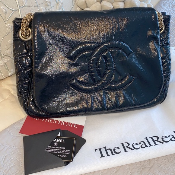 CHANEL Handbags - SALE!! Chanel Rodeo Drive Accordion Bag💖